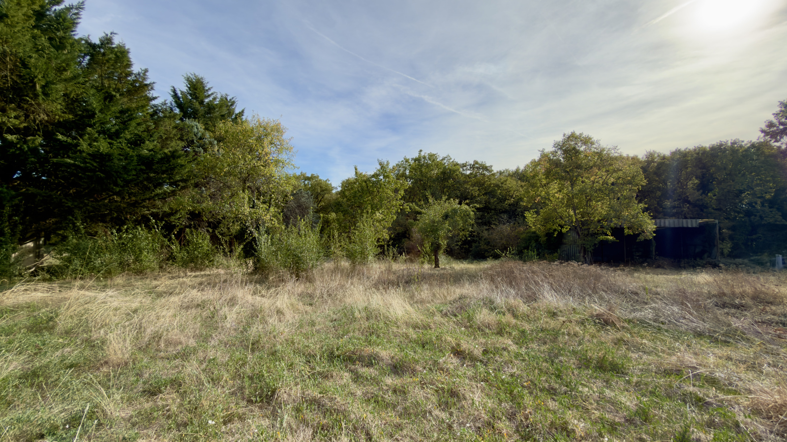 marcy-l'étoile (69280) beau terrain a proximite du parc de lacroix laval · à Marcy L Etoile · 350 000 €